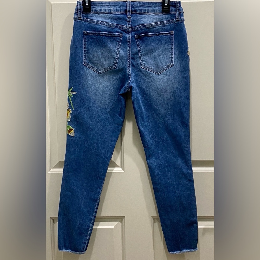 Royalty For Me Mid Rise 4 Blue Floral Embroidered Festival Y2K Indie Denim Jeans - Picture 8 of 10